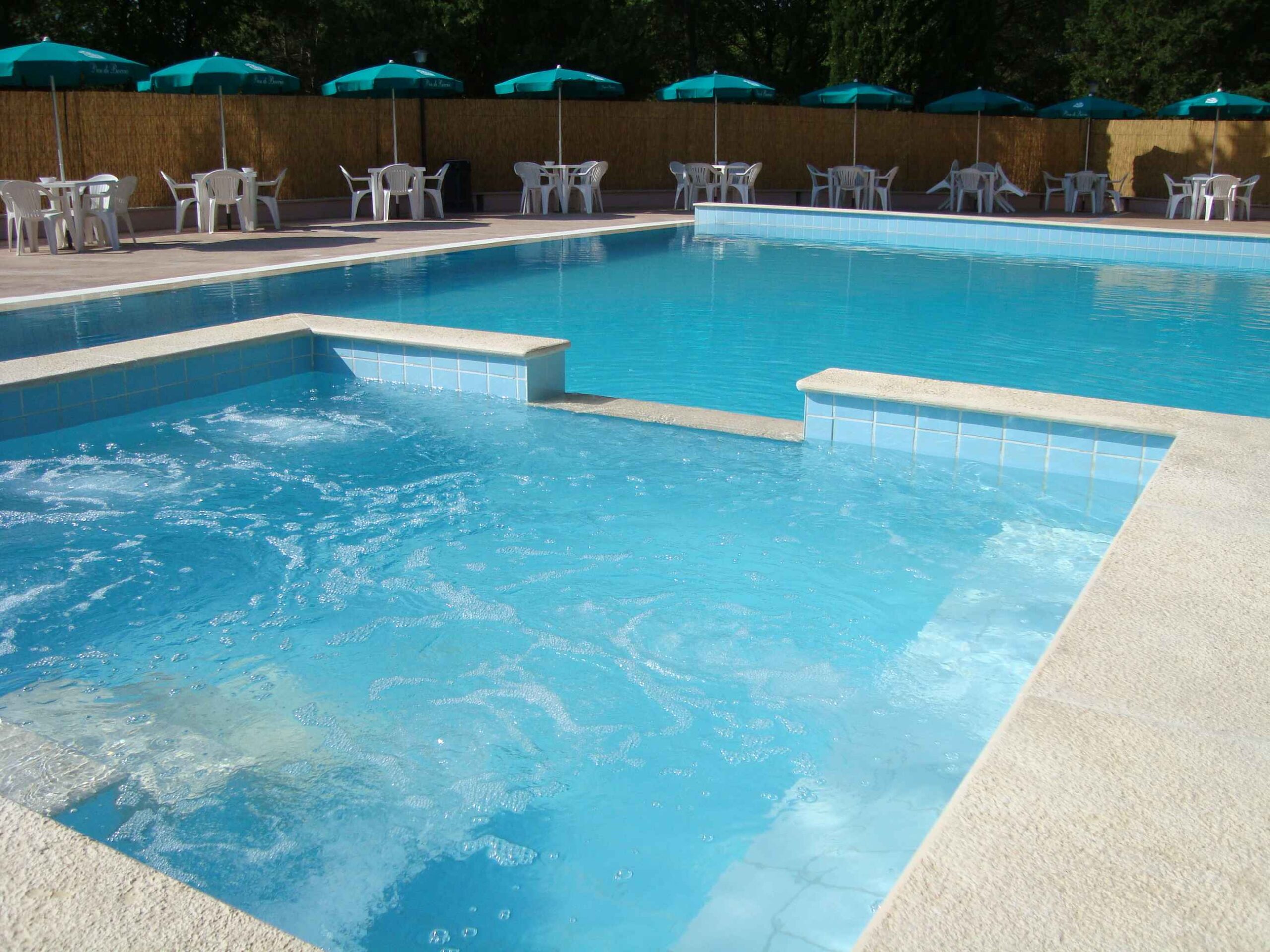 appartamenti familiari con piscina a bevagna