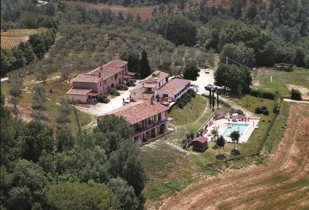 Agriturismo con appartamenti e ristorante Il Vecchio Casolare di Collazzone