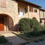 agriturismo con appartamenti e ristorante todi