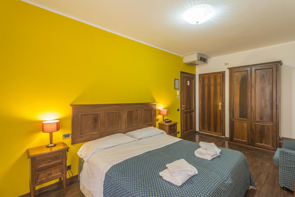 albergo con piscina Lago Trasimeno