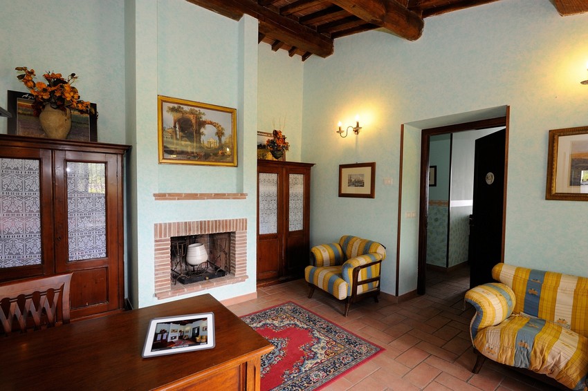 appartamenti con piscina e ristorante vicino perugia
