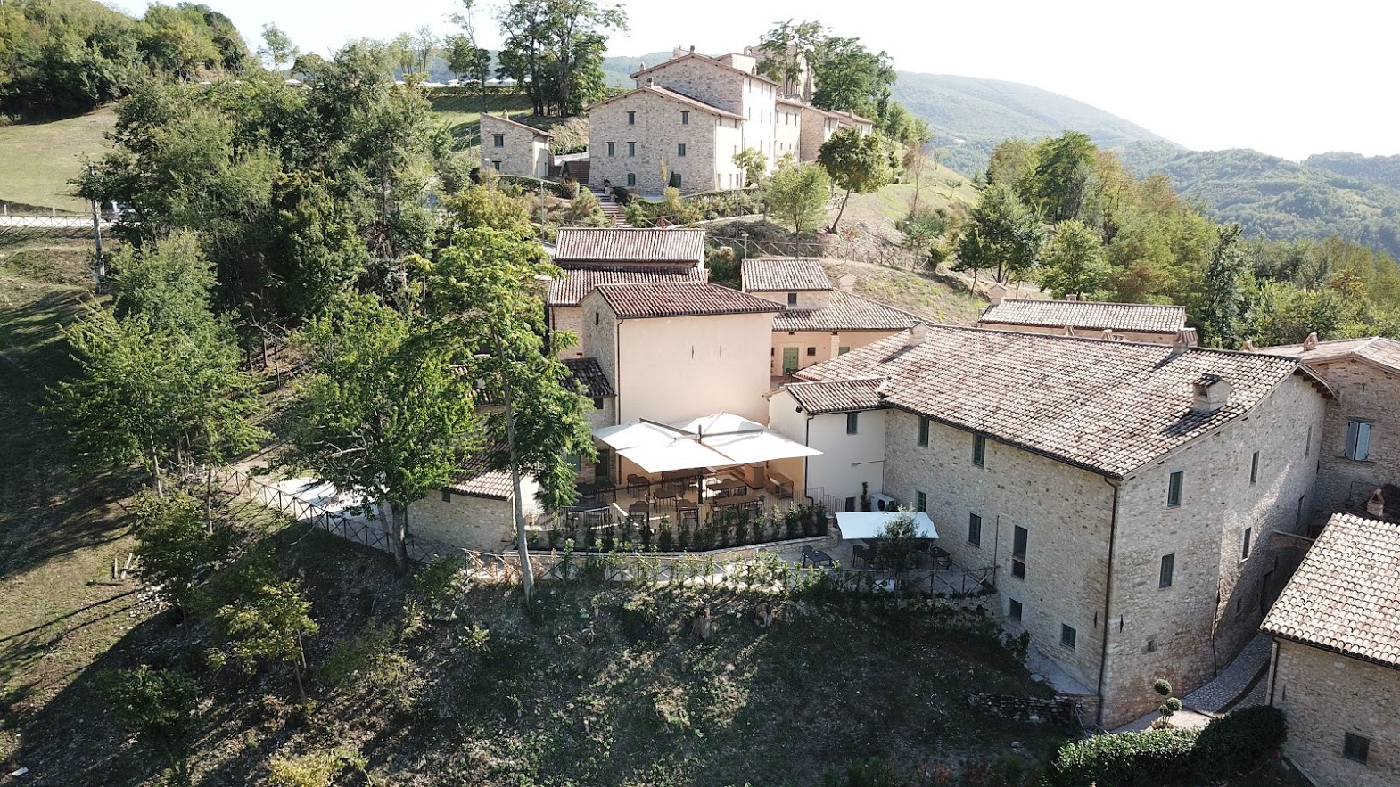 dormire in castello con piscina umbria